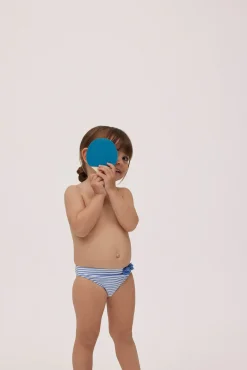 Bañador culetín bebé rayas azules con textura detalle flores