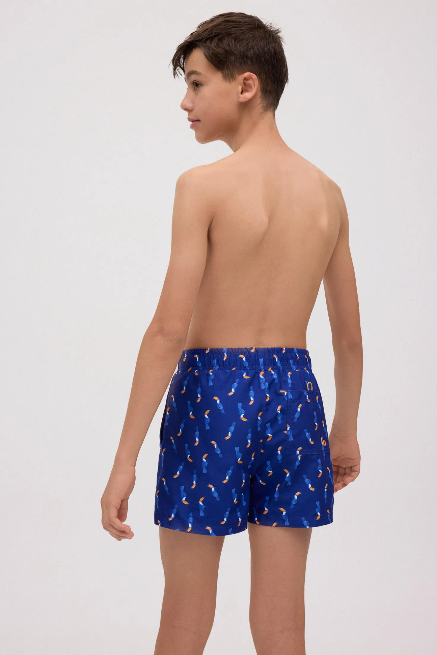 Bañador juvenil corto estampado tucanes