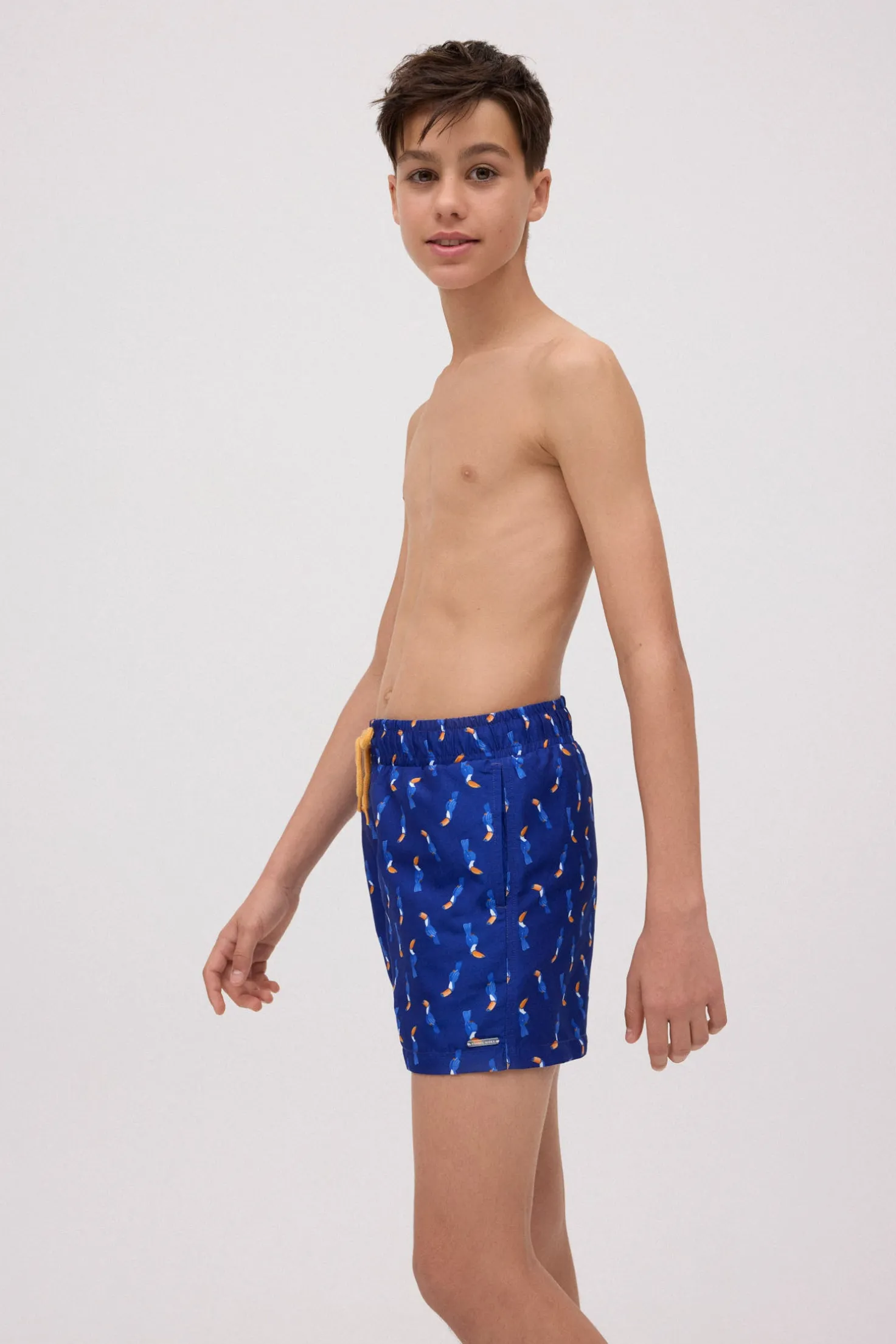 Bañador juvenil corto estampado tucanes