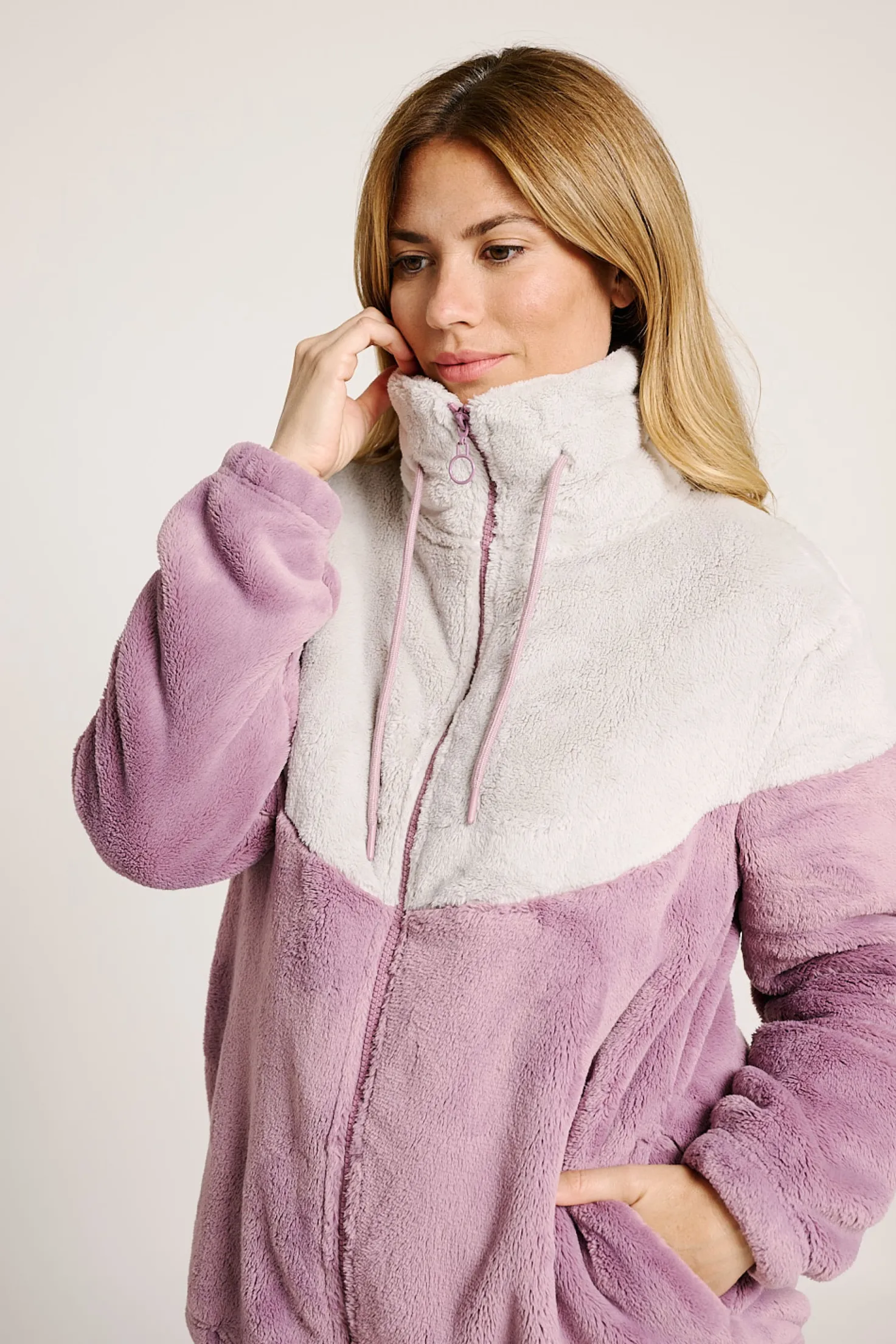 Bata corta mujer bicolor | MUYDEMI