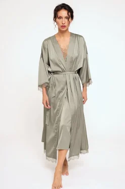 Bata mujer satén verde | MUYDEMI