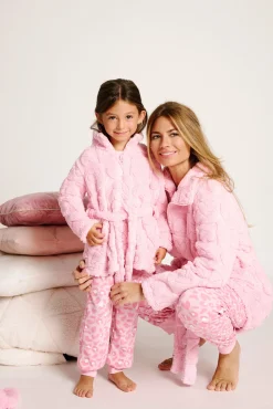 Bata polar infantil 2-8 años corazones rosa | MUYDEMI