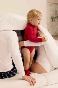 Body bebé básico cuello alto rojo