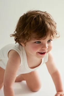 Body bebé básico tirantes anchos blanco