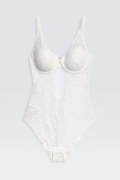 Body de encaje con detalles plumeti marfil