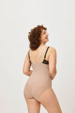 Body-up reductor braga de tul visón