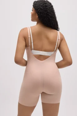 Body-up reductor con abertura acabados invisibles nude