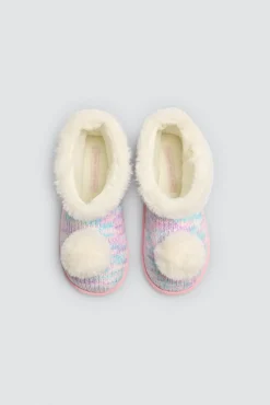 Botas de casa infantil detalles pelo y pompón