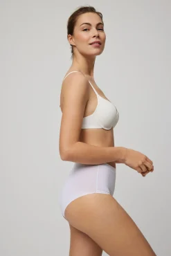 Braga alta adapt con acabados invisibles blanco