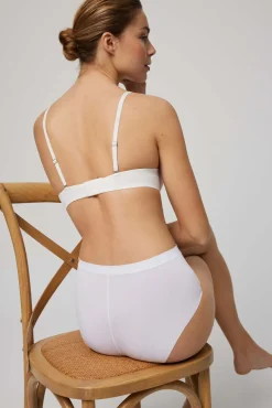 Braga alta adapt con acabados invisibles blanco