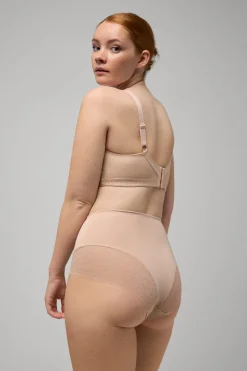 Braga alta de control detalles encaje nude