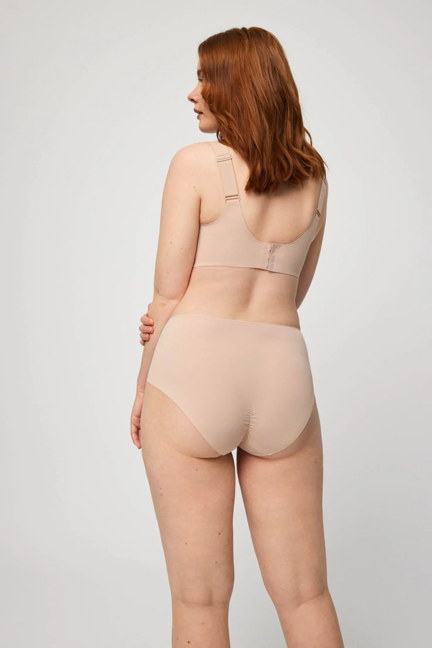 Braga alta de control moldeadora nude