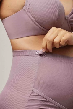 Braga alta premamá regulable lila