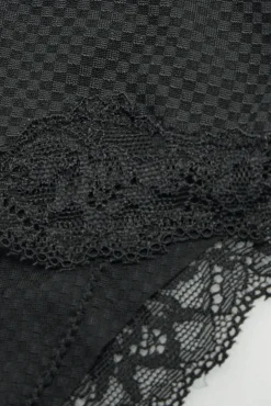 Braga midi con encaje negro