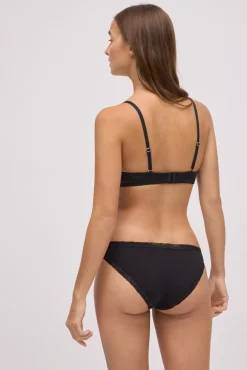 Braga mini detalles encaje negro