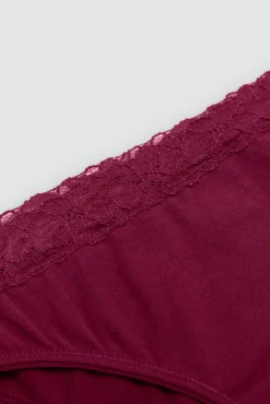 Braga mini detalles encaje granate
