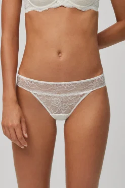 Braga mini encaje marfil