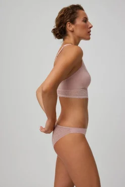 Braga mini invisible con encaje rosa