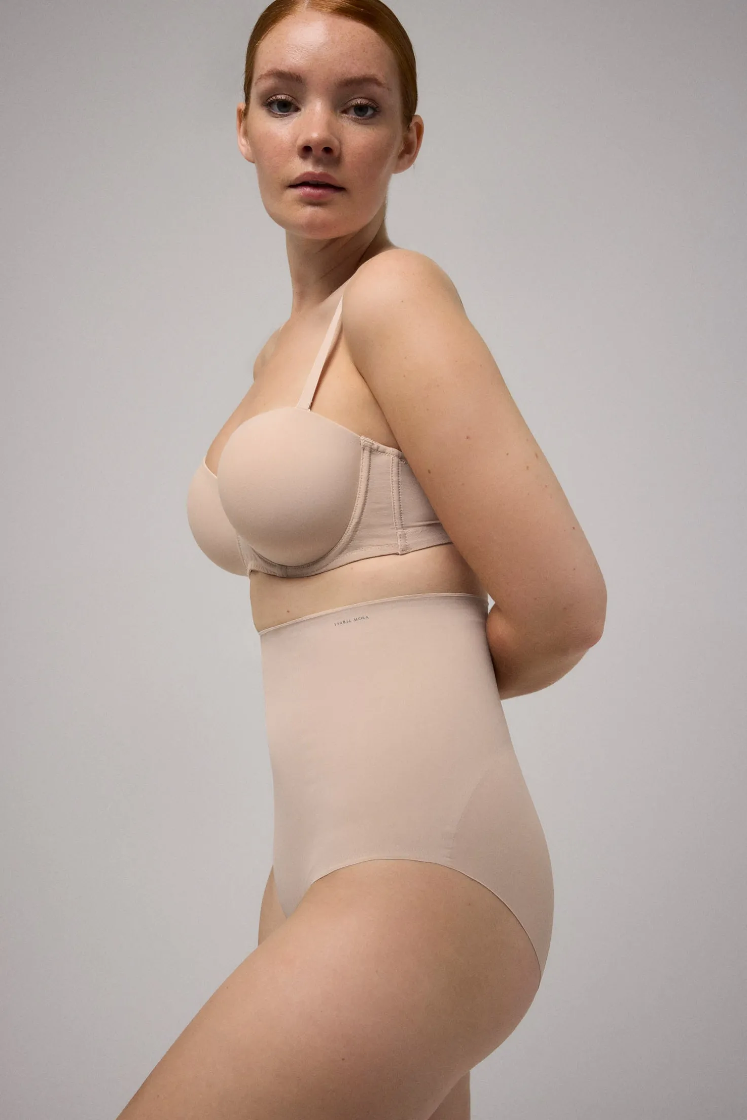 Braga reductora alta láser compresión media nude