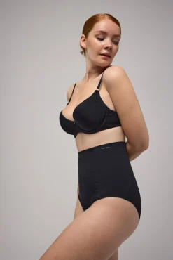 Braga reductora alta láser compresión media negra