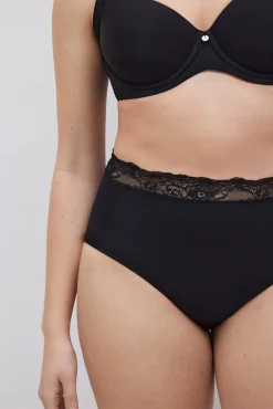 Braga reductora media compresión negro