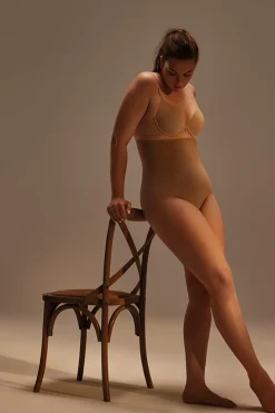 Braguita alta reductora compresión media visón