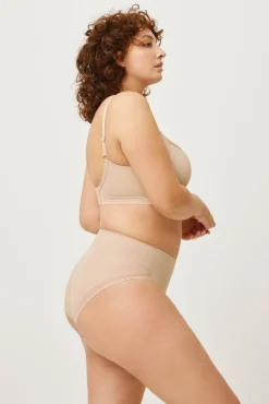 Braguita reductora nude