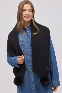 Bufanda con pompones negra