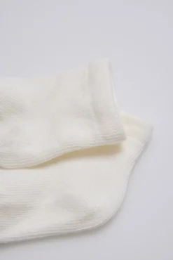 Calcetines básicos recién nacido marfil