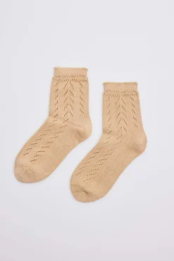 Calcetines calados infantil camel