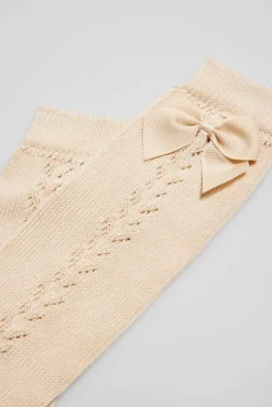 Calcetines calados largos infantiles beige