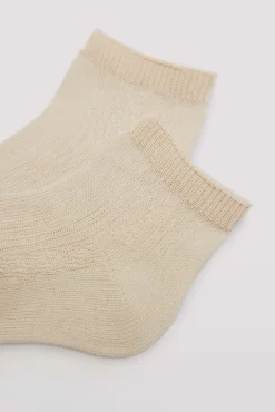 Calcetines infantiles de ceremonia clásicos beige