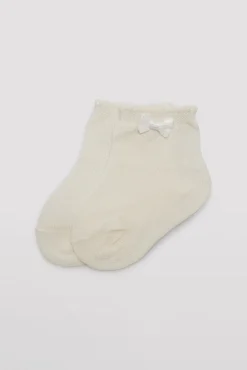 Calcetines infantiles de ceremonia con lazo marfil