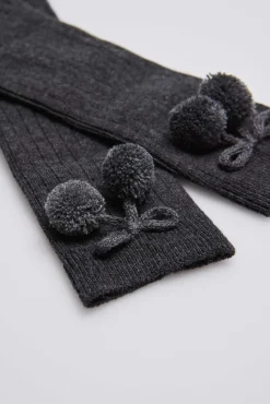 Calcetines largos pompones marengo