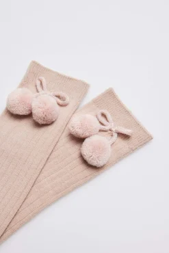 Calcetines largos pompones beige