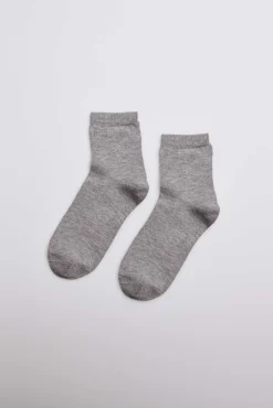 Calcetines perlé infantil gris