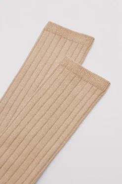 Calcetín infantil largo canalé camel