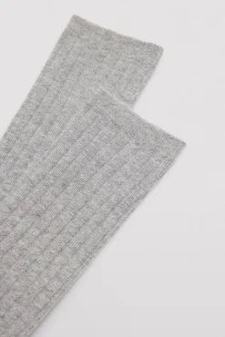 Calcetín infantil largo canalé gris