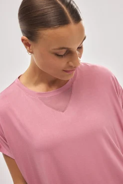 Camiseta deportiva manga corta rosa