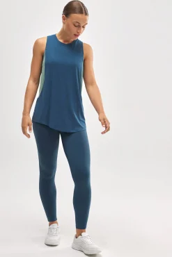 Camiseta deportiva sin mangas azul