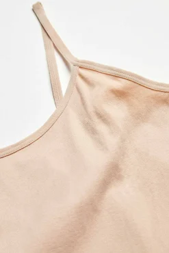 Camiseta interior tirante fino nude