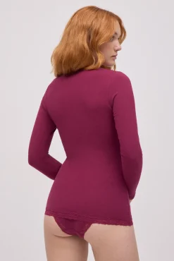 Camiseta manga larga algodón detalles escote granate