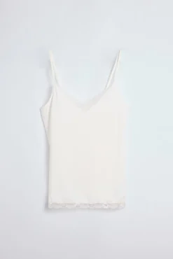 Camiseta tirantes detalle encaje marfil