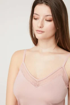 Camiseta tirantes rosa