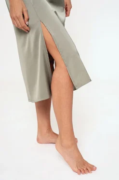 Camisón mujer midi satén verde|MUYDEMI