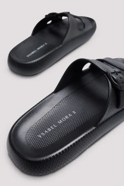 Chanclas hebillas negro