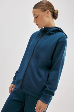 Chaqueta deportiva con capucha azul