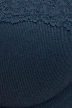 Conjunto lencero sujetador push up y tanga canalé marino