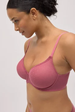 Conjunto lencero sujetador de capacidad con aro con relleno y braga midi rosa