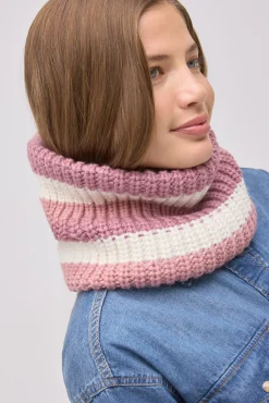 Cuello de punto rayas